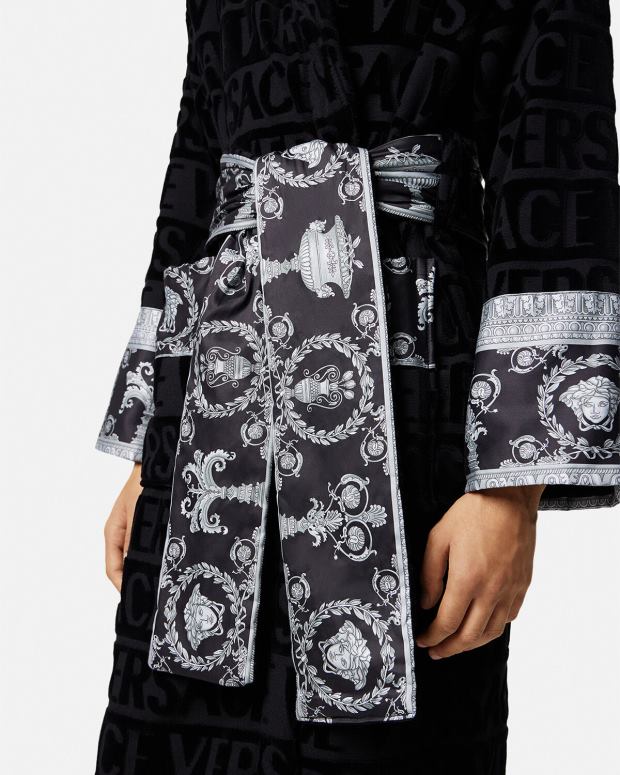 esso Versace donne l'accappatoio barocco nero JT08Z1086 biancheria intima e costumi da bagno