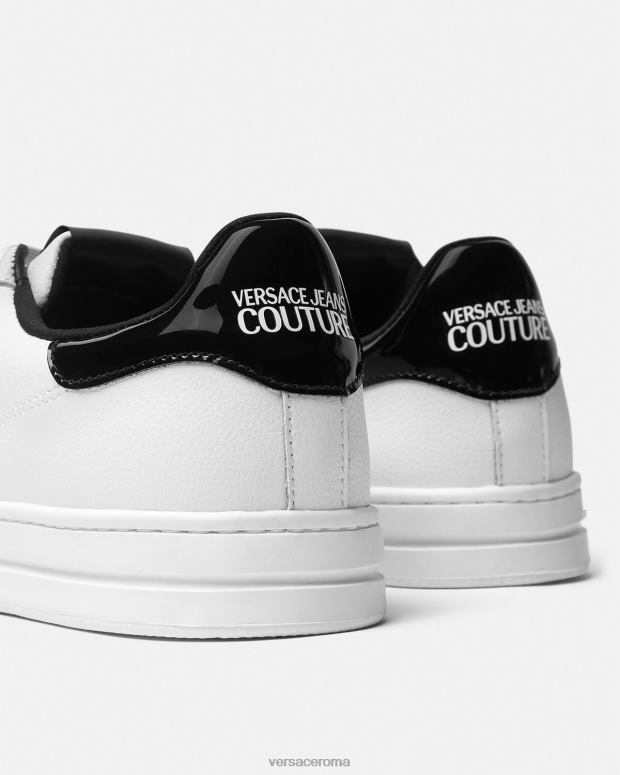 esso Versace uomini sneakers Court 88 con logo V-emblema bianco nero JT08Z2444 scarpa